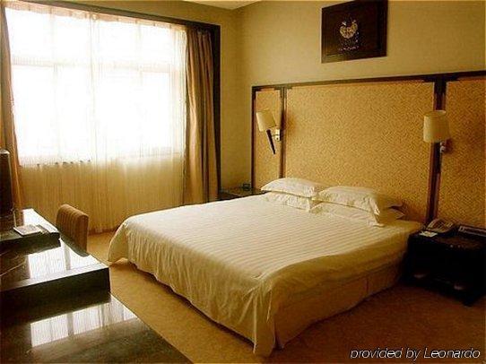 Merryland Resort Guilin Habitación foto
